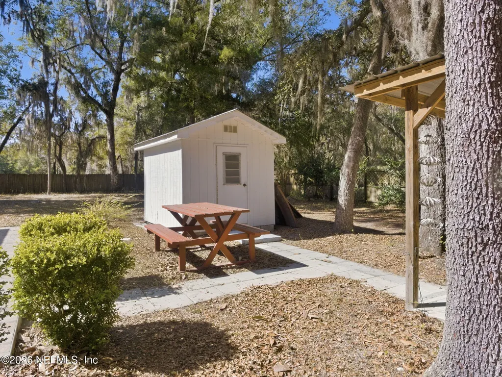 6930 County Road 214 Melrose FL 32666