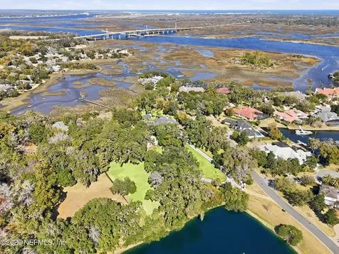 1370 Moss Creek Drive Jacksonville FL 32225