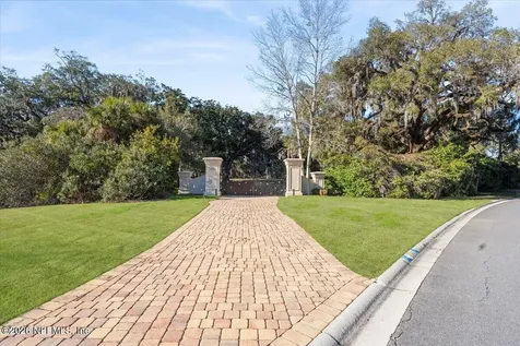 1370 Moss Creek Drive Jacksonville FL 32225
