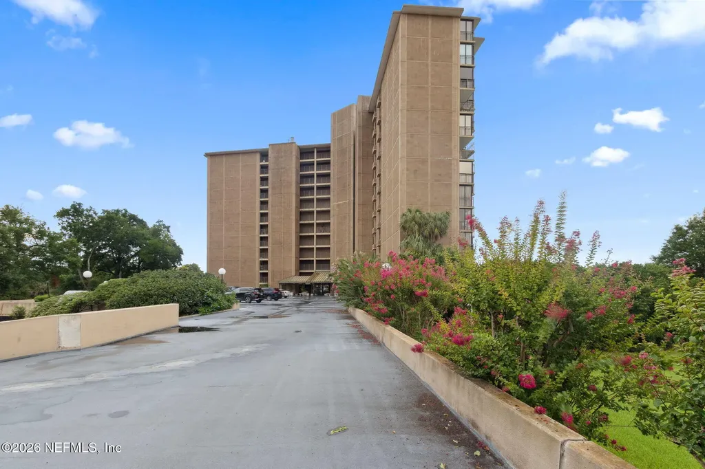 4401 Lakeside Drive Jacksonville FL 32210
