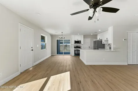 7661 Knoll Drive N Jacksonville FL 32221