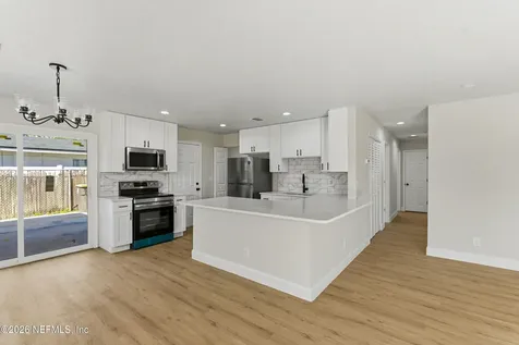 7661 Knoll Drive N Jacksonville FL 32221