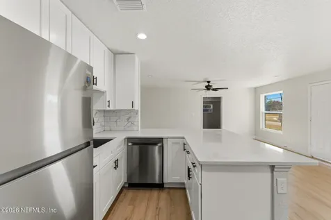 7661 Knoll Drive N Jacksonville FL 32221