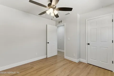 7661 Knoll Drive N Jacksonville FL 32221