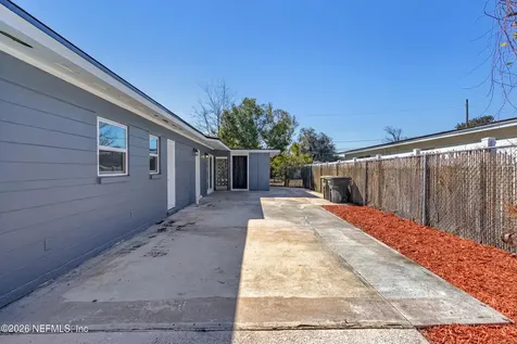 7661 Knoll Drive N Jacksonville FL 32221