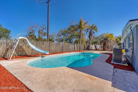 7661 Knoll Drive N Jacksonville FL 32221