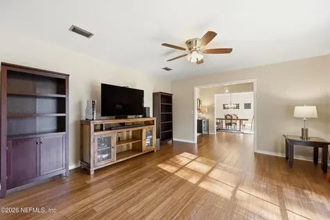 3776 Buckskin Trail E Jacksonville FL 32277