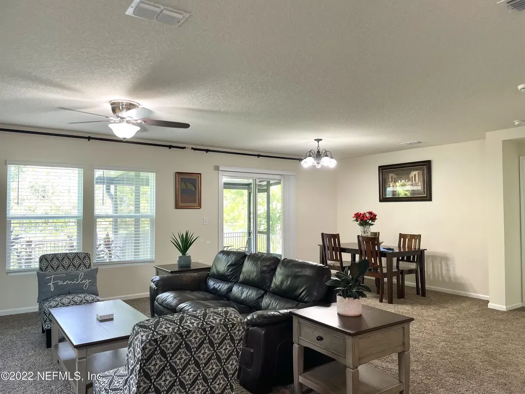 117 Lakeside Court Bunnell FL 32110