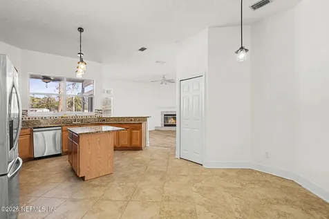 1949 Wages Way Jacksonville FL 32218
