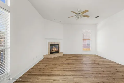 1949 Wages Way Jacksonville FL 32218