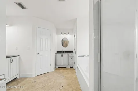 1949 Wages Way Jacksonville FL 32218