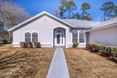 1949 Wages Way Jacksonville FL 32218