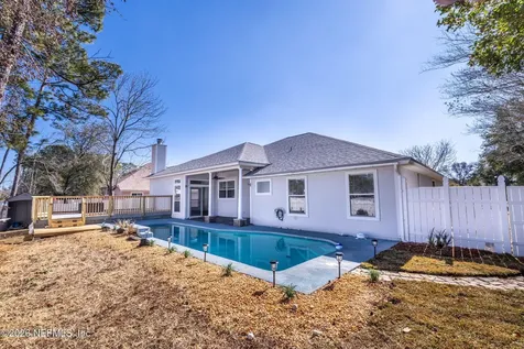 1949 Wages Way Jacksonville FL 32218