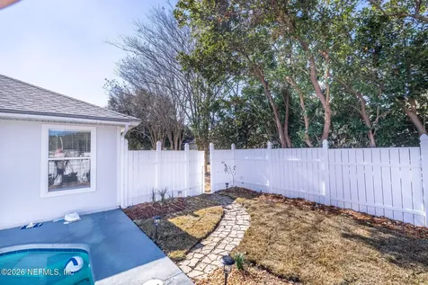 1949 Wages Way Jacksonville FL 32218