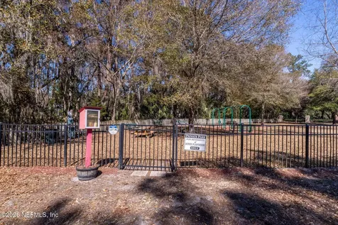 1949 Wages Way Jacksonville FL 32218