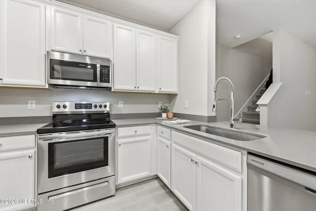 2552 Sandy Dune Drive Jacksonville FL 32233