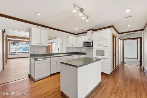 1863 Live Oak Drive Jacksonville FL 32246