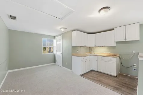 1863 Live Oak Drive Jacksonville FL 32246