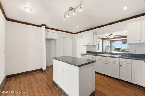 1863 Live Oak Drive Jacksonville FL 32246