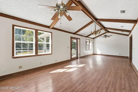1863 Live Oak Drive Jacksonville FL 32246