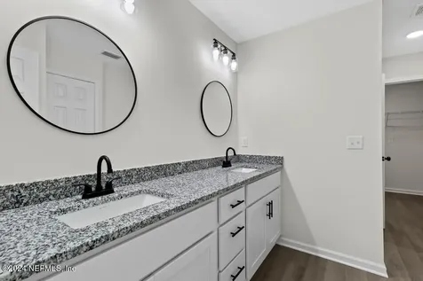 6882 Barney Road Jacksonville FL 32219