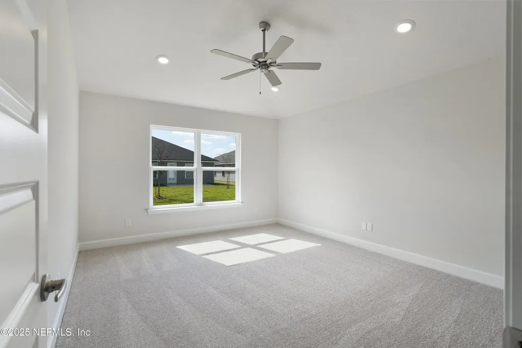 8357 Helmsley Boulevard Jacksonville FL 32219