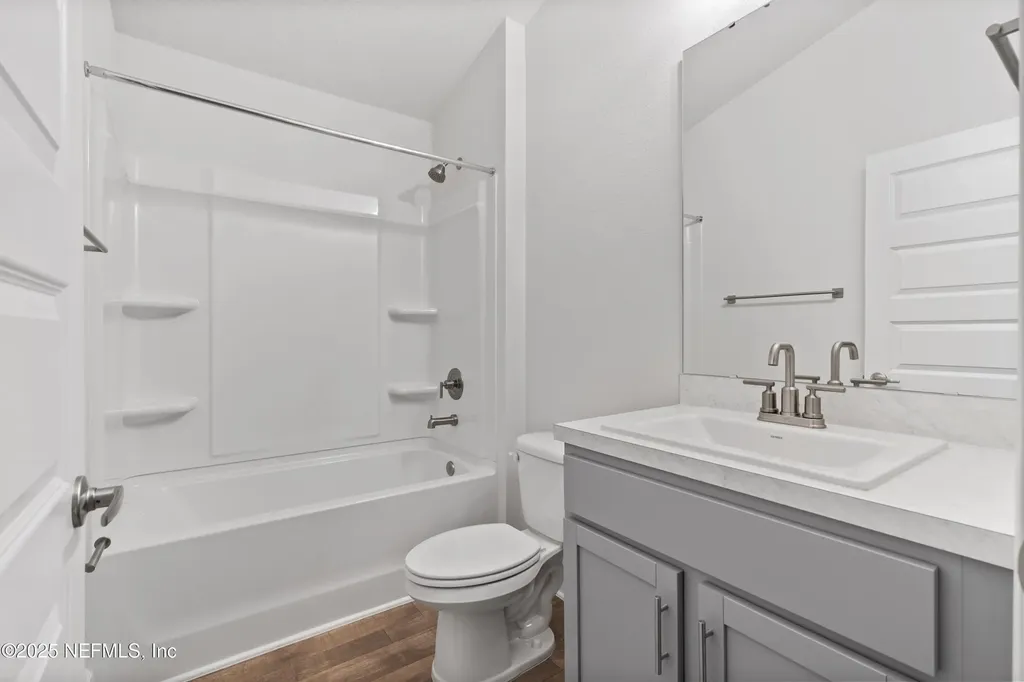 8357 Helmsley Boulevard Jacksonville FL 32219