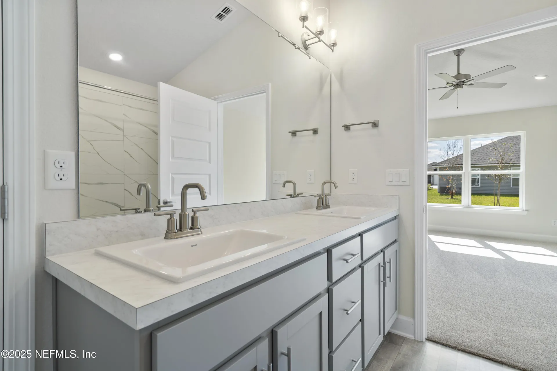 8357 Helmsley Boulevard Jacksonville FL 32219