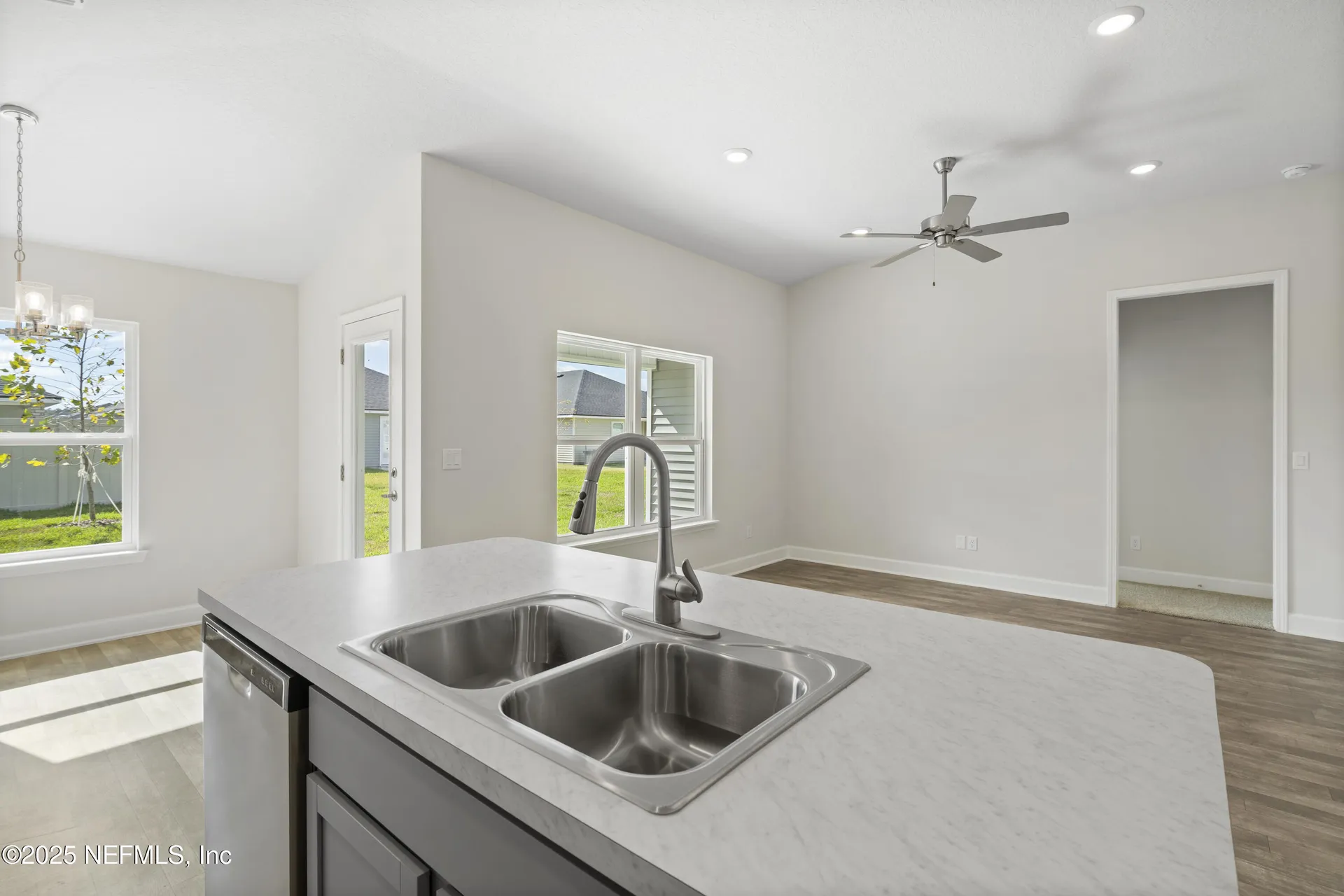 8357 Helmsley Boulevard Jacksonville FL 32219