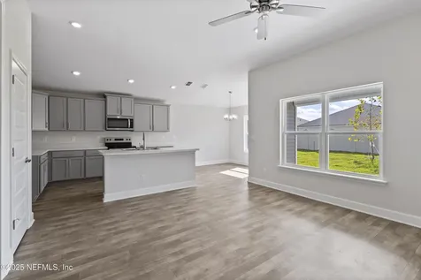 8357 Helmsley Boulevard Jacksonville FL 32219
