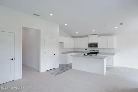 8357 Helmsley Boulevard Jacksonville FL 32219
