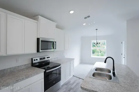 8357 Helmsley Boulevard Jacksonville FL 32219