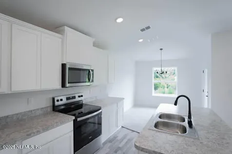 8357 Helmsley Boulevard Jacksonville FL 32219
