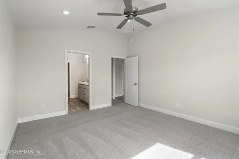 8357 Helmsley Boulevard Jacksonville FL 32219