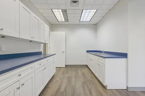 7563 Philips Highway Jacksonville FL 32256
