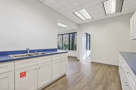 7563 Philips Highway Jacksonville FL 32256