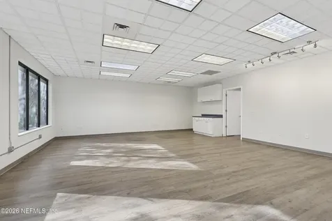 7563 Philips Highway Jacksonville FL 32256