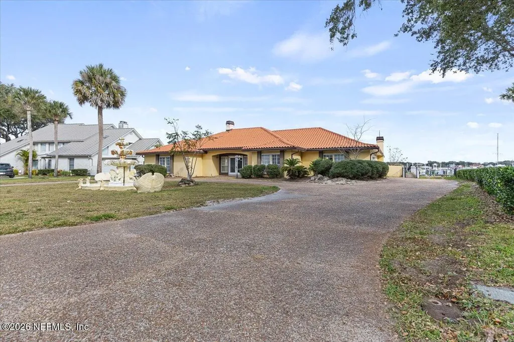 5043 Mariners Point Drive Jacksonville FL 32225