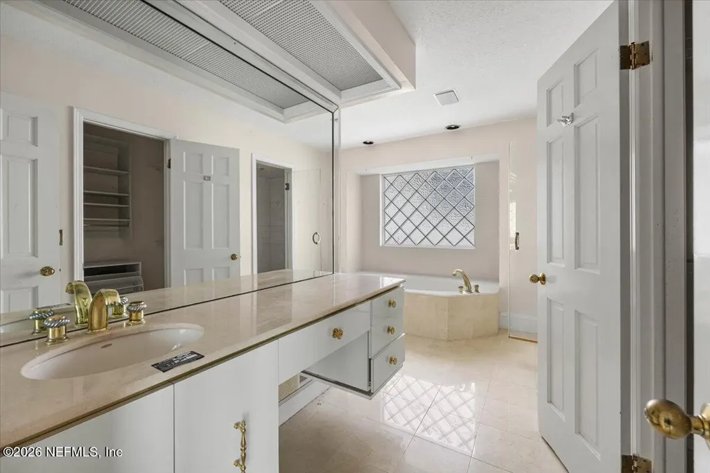 5043 Mariners Point Drive Jacksonville FL 32225