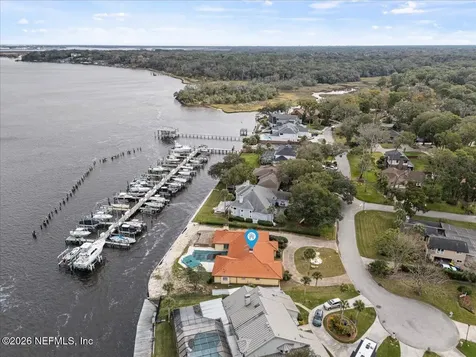 5043 Mariners Point Drive Jacksonville FL 32225
