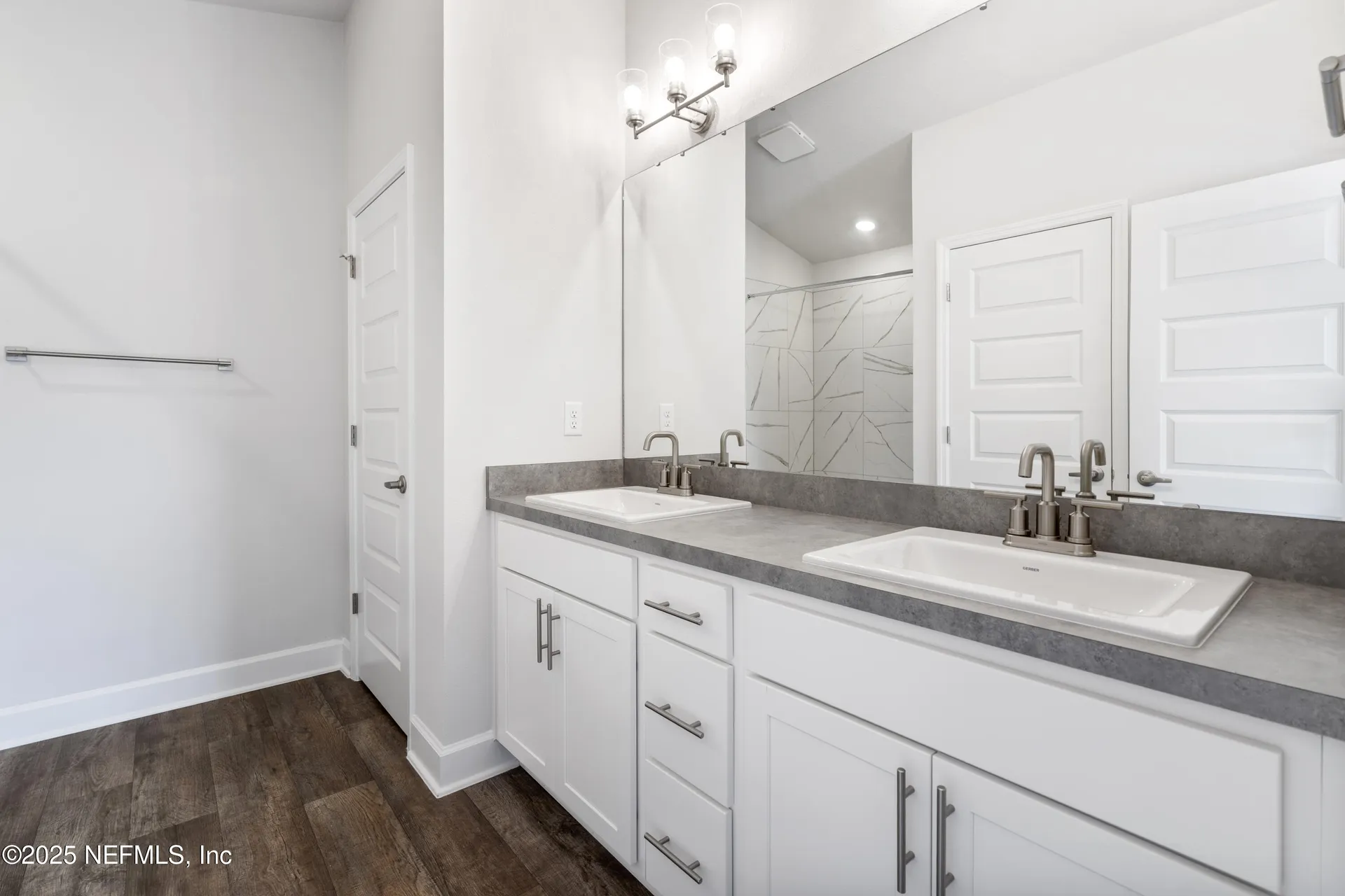 8339 Helmsley Boulevard Jacksonville FL 32219