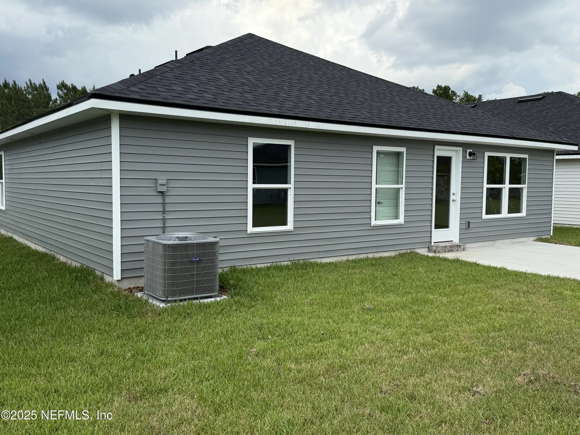8339 Helmsley Boulevard Jacksonville FL 32219