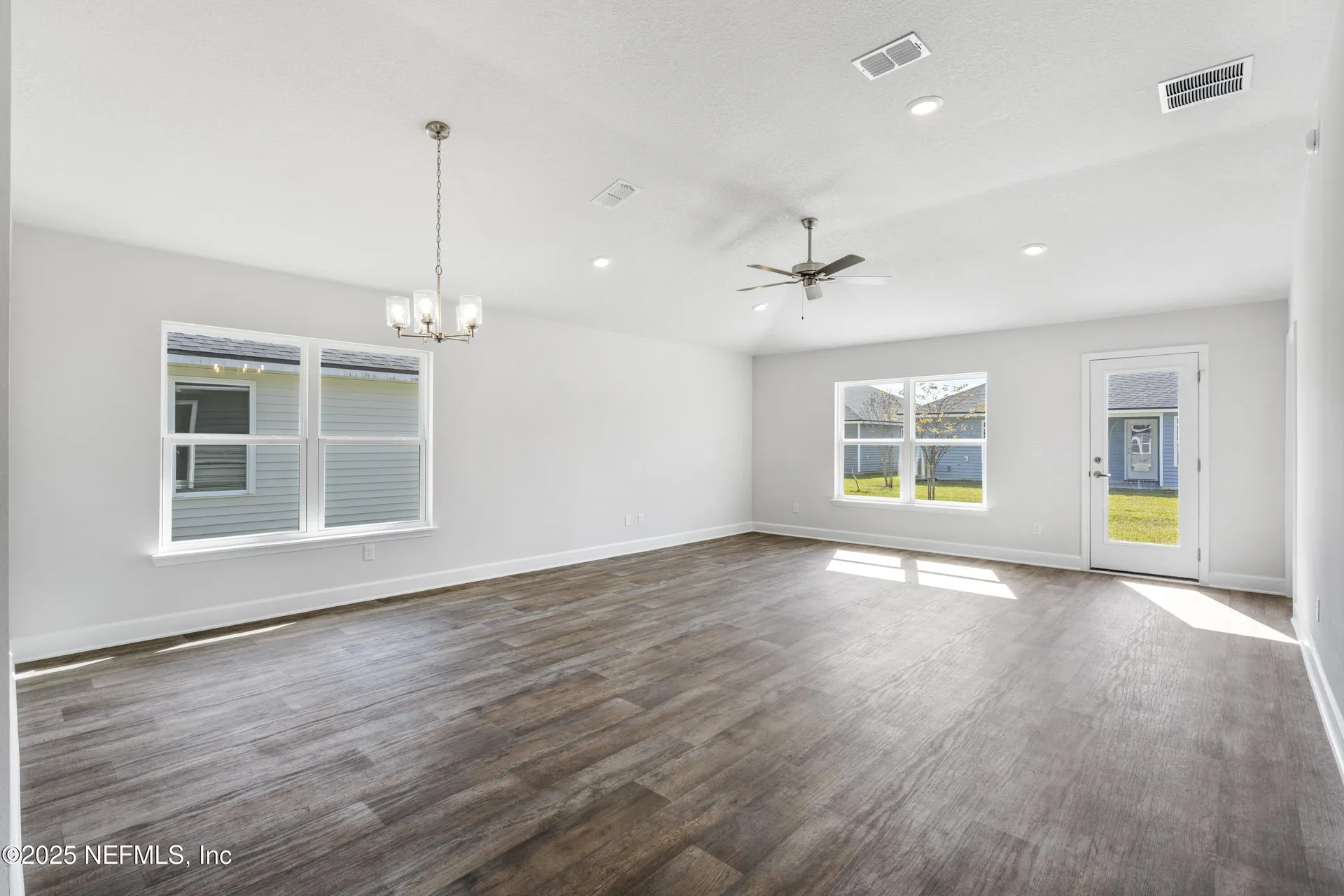 8339 Helmsley Boulevard Jacksonville FL 32219