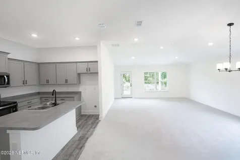 8339 Helmsley Boulevard Jacksonville FL 32219