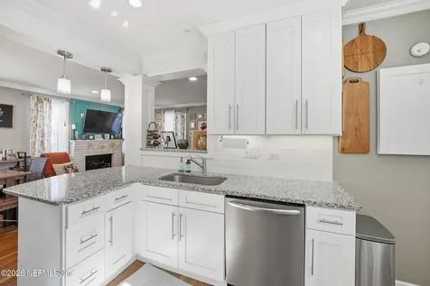 1242 Peachtree Street Jacksonville FL 32207