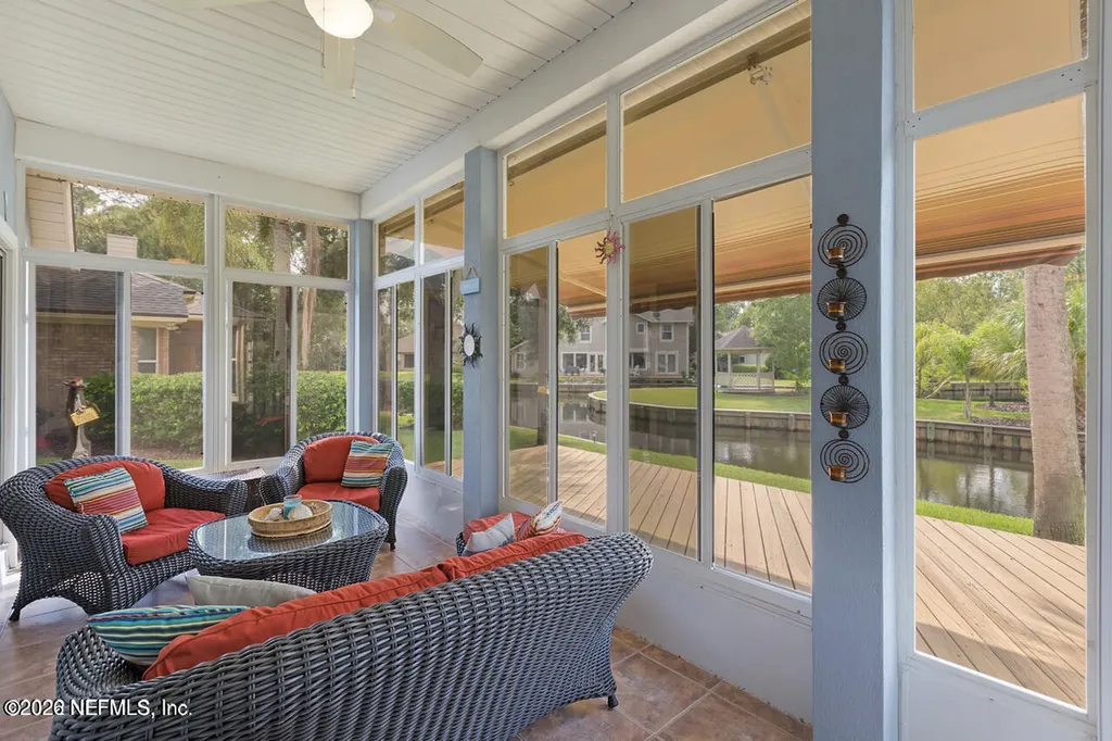 1593 Blue Heron Lane Jacksonville Beach FL 32250