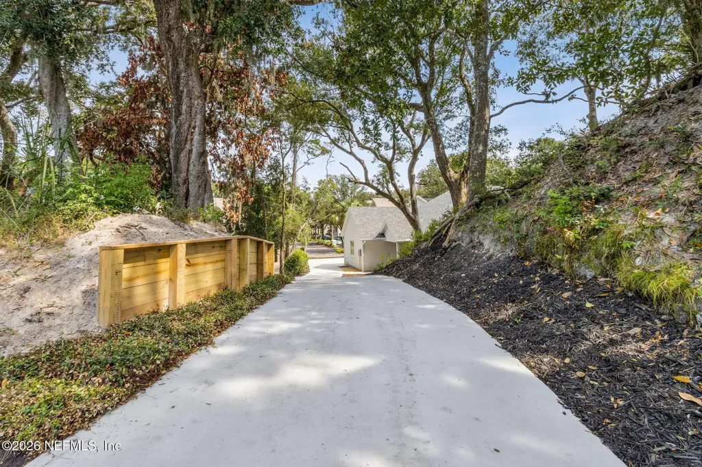 2674 Robert Oliver Avenue Fernandina Beach FL 32034