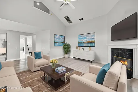 10082 Chester Lake Road E Jacksonville FL 32256
