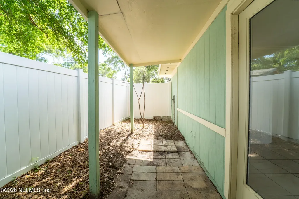 5308 N River Road Jacksonville FL 32211