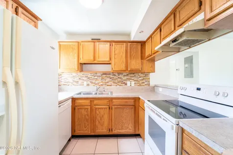 5308 N River Road Jacksonville FL 32211